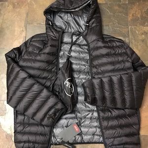 tumi packable jacket